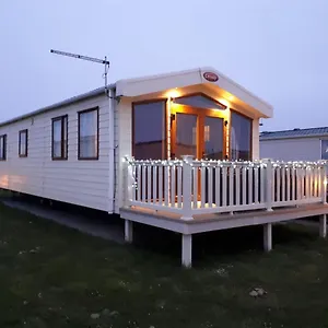  Holiday park M78 2 Bedroom, 4 Berth Luxury Mini Lodge United Kingdom