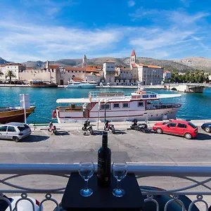 Bed & Breakfast Vila Liza 